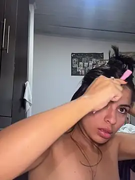 Alicent_ webcam