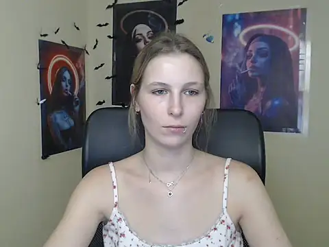 StrangerGi webcam