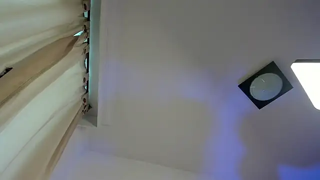canelleGarces webcam