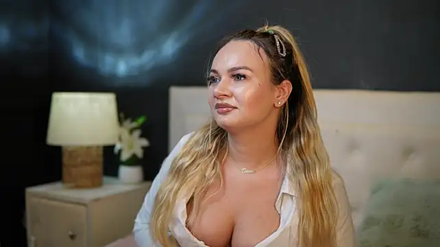 DaliaParis webcam