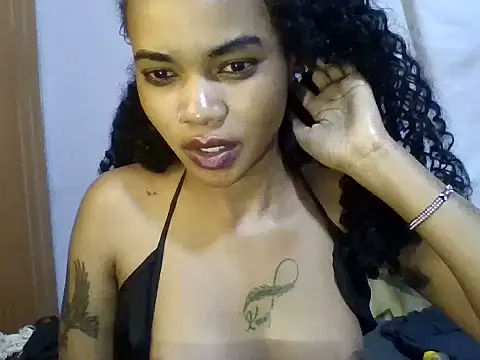 queen_next_door webcam
