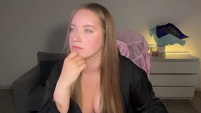 EvaMaddison webcam