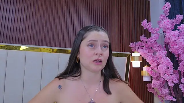 Carrie_GB webcam
