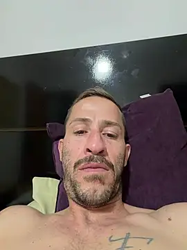 CoyoteDuMato live cam on StripChat