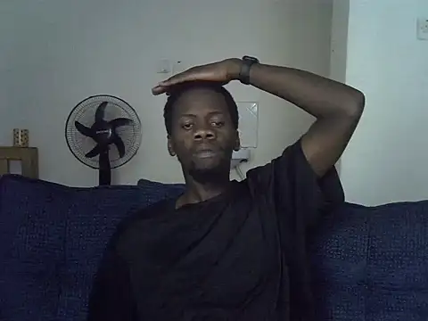 Thee_Biggest live cam on StripChat