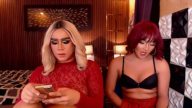 MeatyCockAkira live cam on StripChat