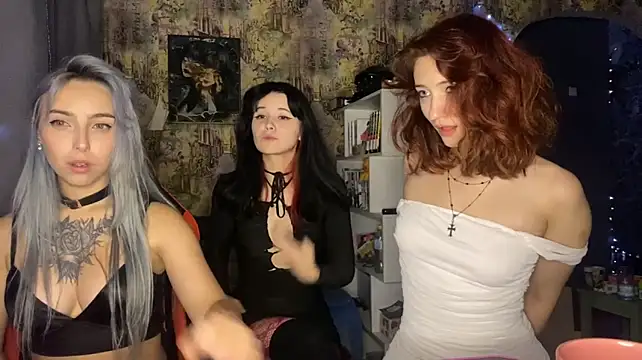 Absent_Fairy webcam