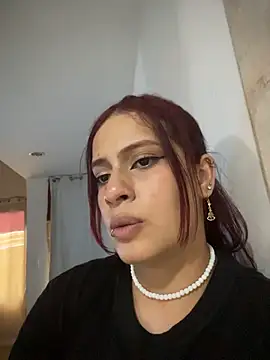 steffmontespink18 live cam on StripChat