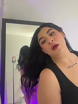 Katty_West webcam