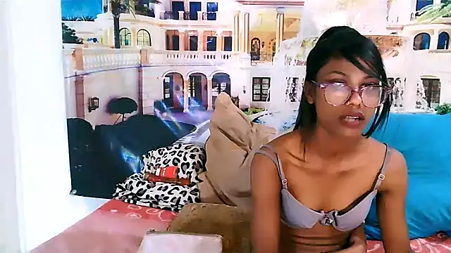 IndianSilkySpice webcam