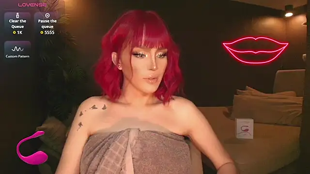 Model: GoddessaXX