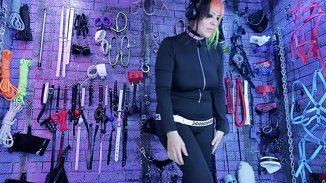 PANDORANEZZ live cam on StripChat