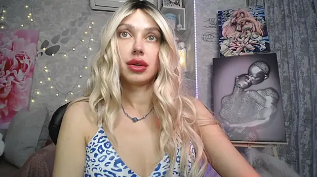NickyAdamidi webcam