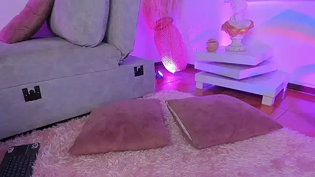 Amelie_Wine webcam