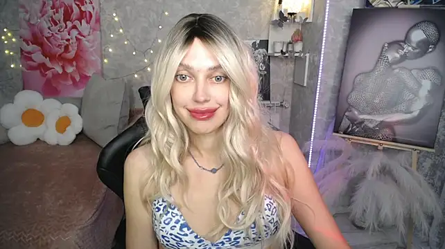 NickyAdamidi live cam on StripChat