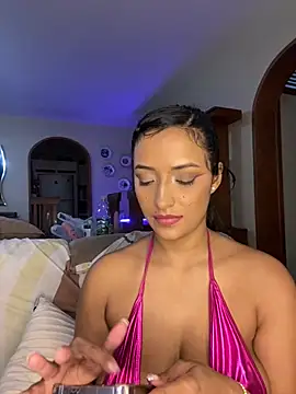 SaharQamar webcam