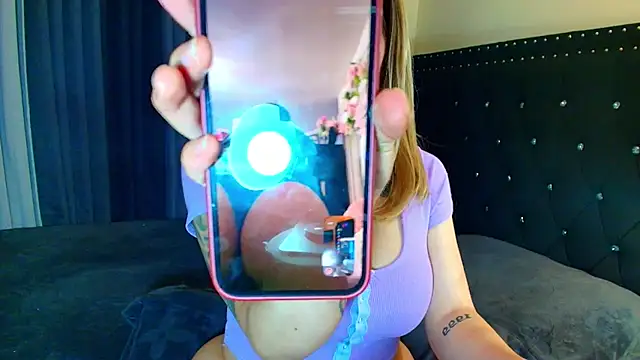 Bb_NickyxX webcam