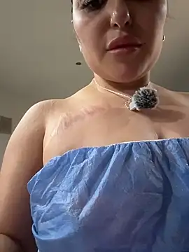 sukhakunis1 live sex cam