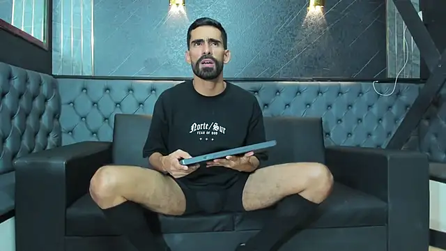 Andres_Bless live cam on StripChat