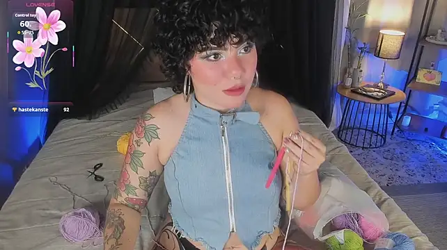 Amy_art live cam on StripChat
