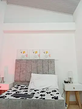 Dante_Knox webcam