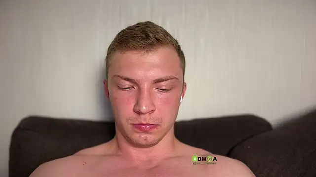 iron__chap webcam