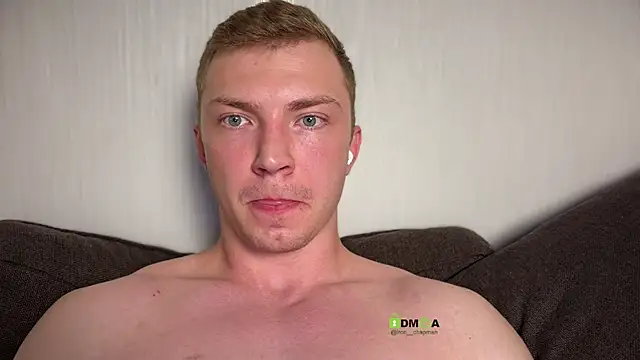 iron__chap webcam