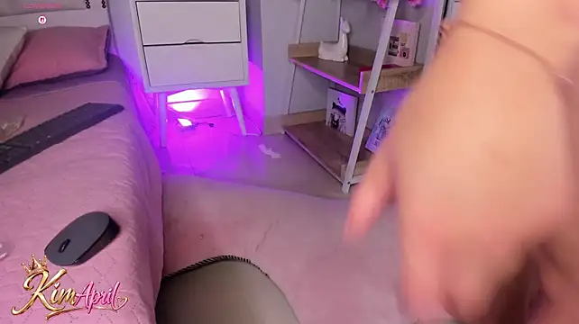 KIMAPRIL webcam