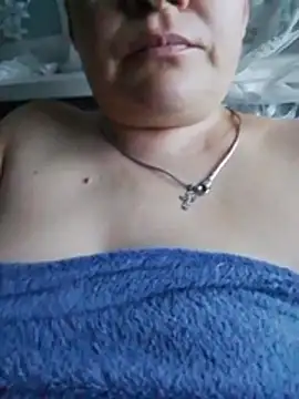 LittleFlower777 webcam