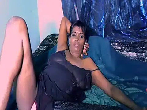 Fuckable_Nasty_MILF webcam
