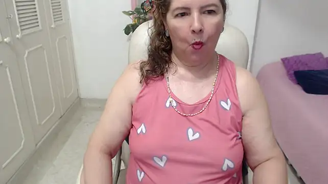 leonela_69 webcam
