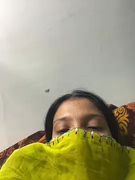 Miss_kanika76 webcam