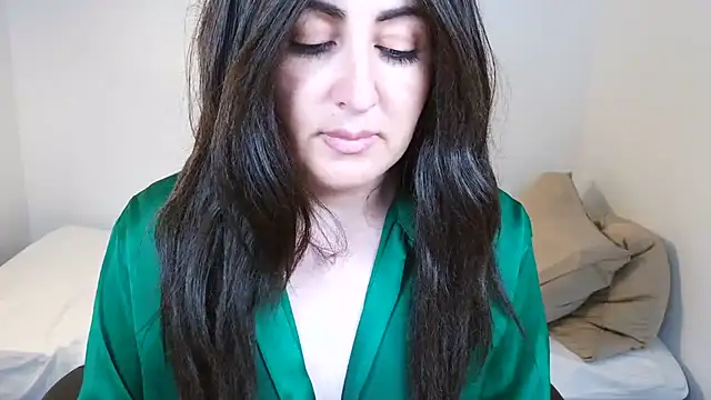 naughty_sarahh webcam