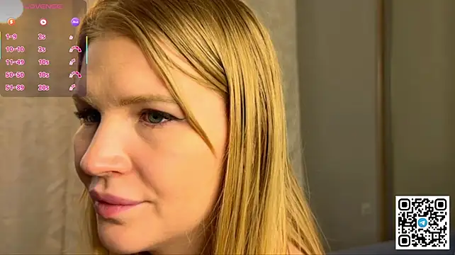 pestiyilinet live cam on StripChat