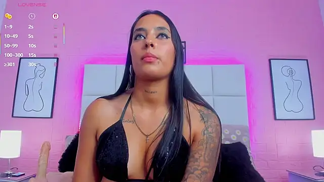 charlotte_kisss webcam