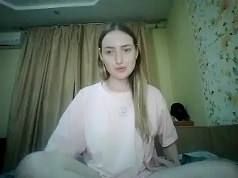 Lisanta live cam on StripChat