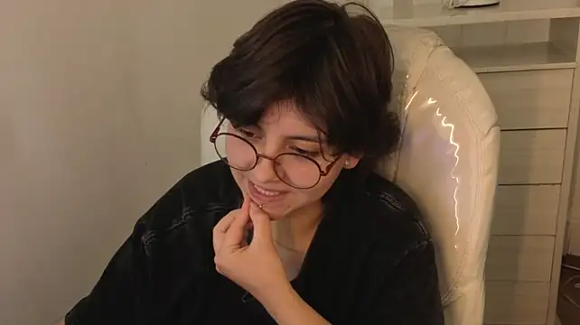 Nathaly_ds live cam on StripChat