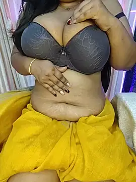 Curvy_Pooja live cam on StripChat