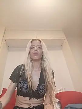 Georgina016 live cam on StripChat