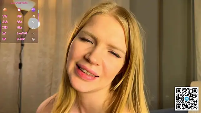 pestiyilinet live cam on StripChat