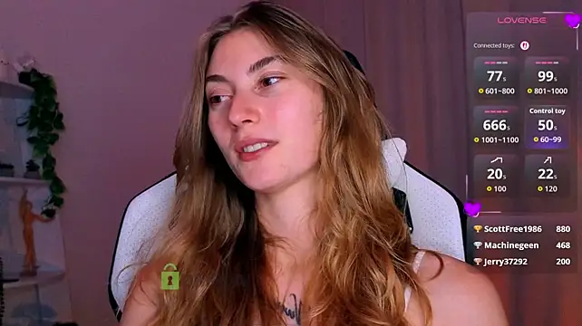 lady_curls webcam