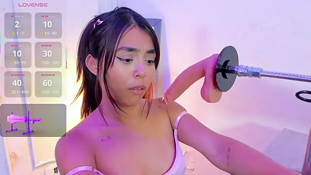 lanna_brunette webcam