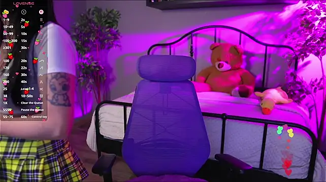 Emma_Lirys webcam