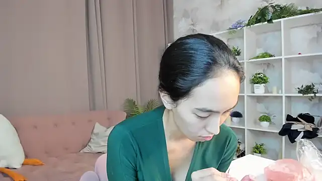 FlirtyAura webcam