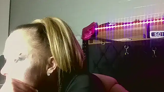 Pleasure_Princess69 webcam