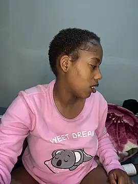 petite_bee webcam