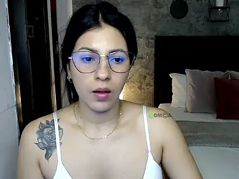 isa_cruzx webcam