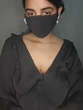 Cute-Ishita live cam on StripChat