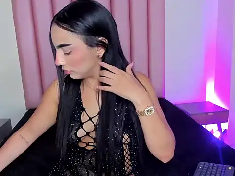 Scarlett-022 live cam on StripChat