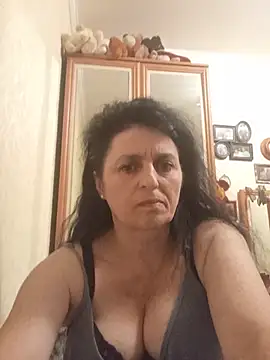 MidnightRose7192 webcam